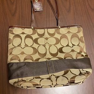 Coach purse and wallet